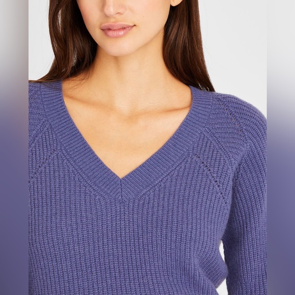 CLUB MONCO Cashmere V-neck sweater - Picture 3 of 6